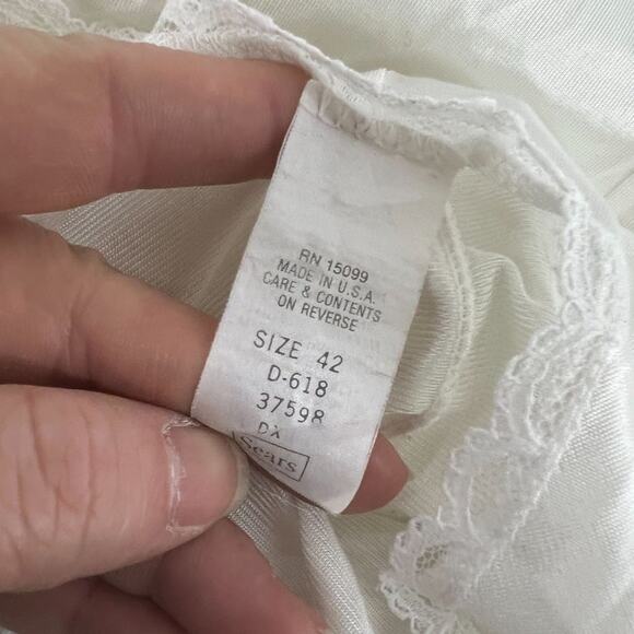 Vintage Intimate Essentials Sears Woman’s White Camisole Size 42 - Picture 3 of 4